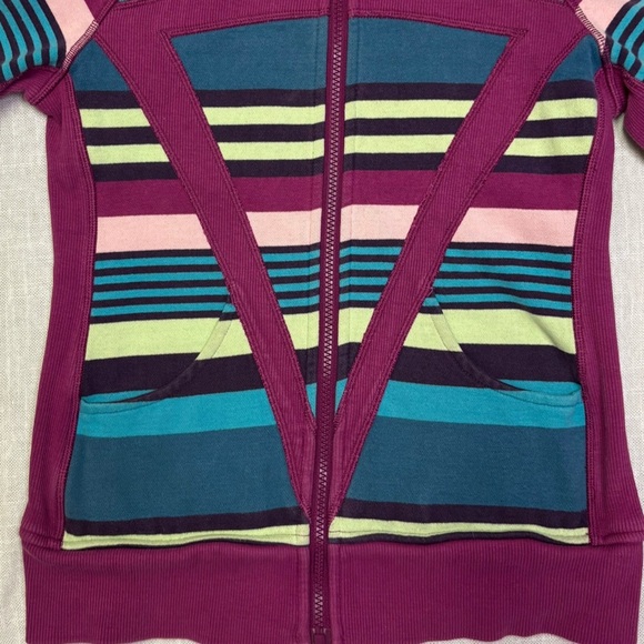 Ivivva Girls 14 Lululemon Scuba Style Hooded Zip Up Sweater Striped Purple Pink - Picture 2 of 6